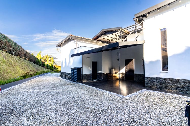 Casa de 3 alcobas en venta en San Jose, Guarne, 280 m² · foto 9 de 24