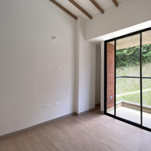 Casa de 4 alcobas en venta en Santa Elena, El Retiro, 170 m² · foto 3 de 9