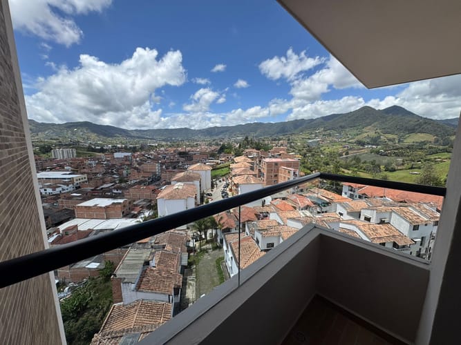 Apartamento de 3 alcobas en venta en El Carmen De Viboral, El Carmen de Viboral, 78 m² · foto 7 de 13