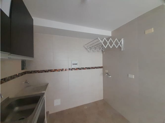 Apartamento de 2 alcobas en arriendo en Las Palmas, Ricaurte, 55 m² · foto 10 de 24