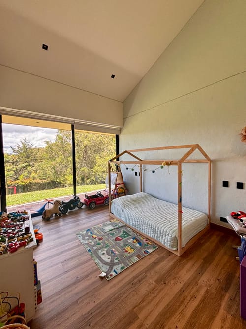 Casa de 5 alcobas en venta en Guamito, La Ceja, 500 m² · foto 19 de 24