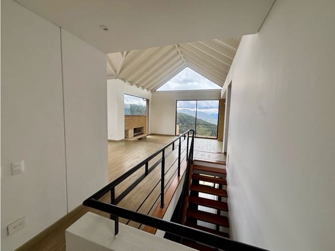 Casa de 3 alcobas en venta en Arboretto, La Calera, 350 m² · foto 2 de 21