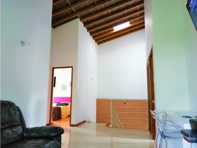 Casa de 4 alcobas en venta en Loma Del Escobero, Envigado, 285 m² · foto 6 de 24