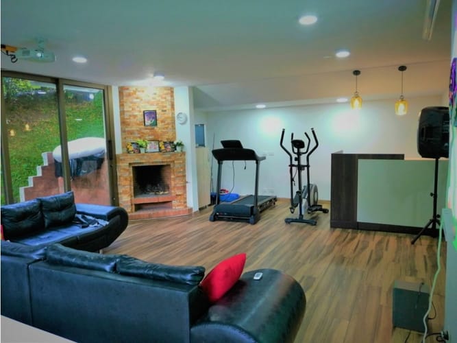 Casa de 4 alcobas en venta en Loma Del Escobero, Envigado, 285 m² · foto 9 de 24