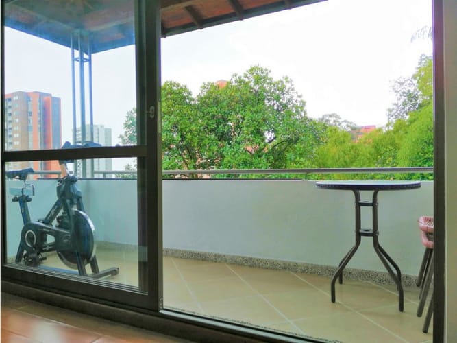 Casa de 4 alcobas en venta en Loma Del Escobero, Envigado, 285 m² · foto 18 de 24