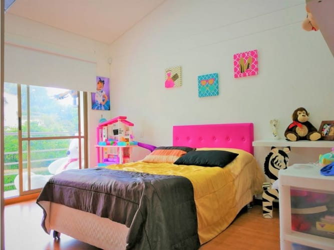 Casa de 4 alcobas en venta en Loma Del Escobero, Envigado, 285 m² · foto 14 de 24