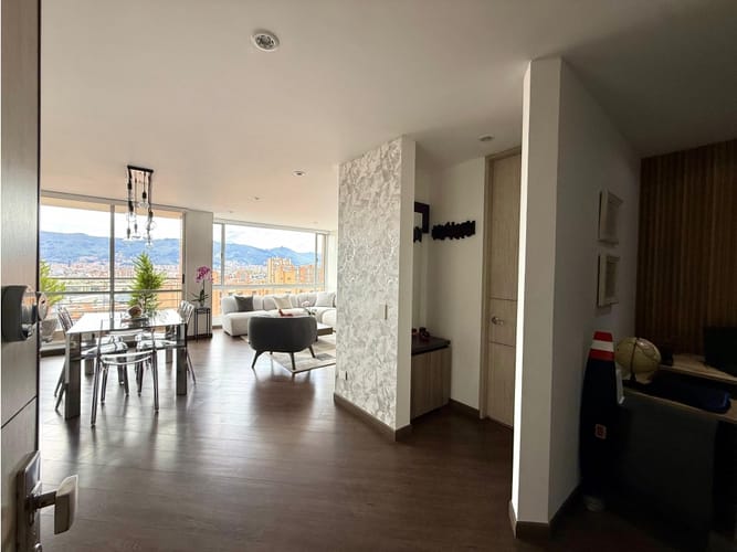 Apartamento de 3 alcobas en venta en Colina Campestre, Bogotá, 138 m² · foto 3 de 24