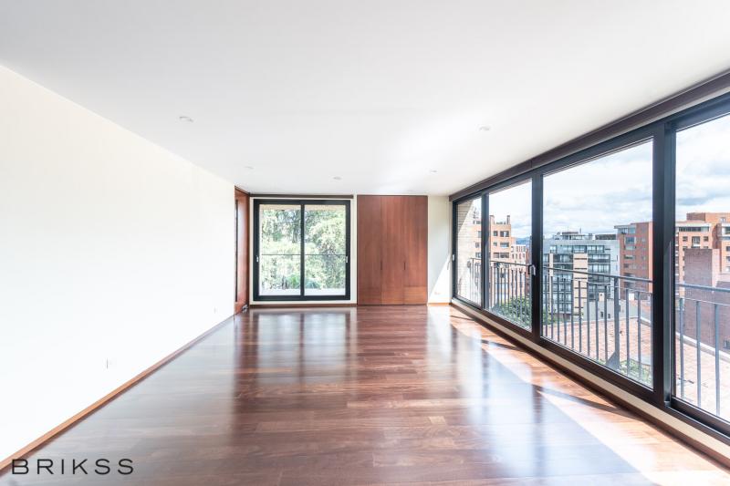 Apartamento en venta en El Refugio, Bogotá · foto 2 de 15