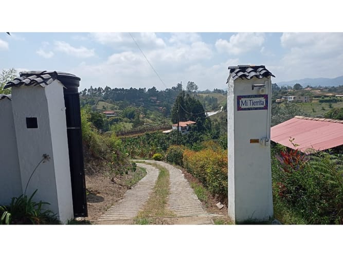 Finca en venta en Mampuesto, Rionegro, 550 m² · foto 2 de 14