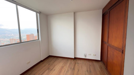 Apartamento en arriendo en Los Balsos, Medellín · foto 13 de 17