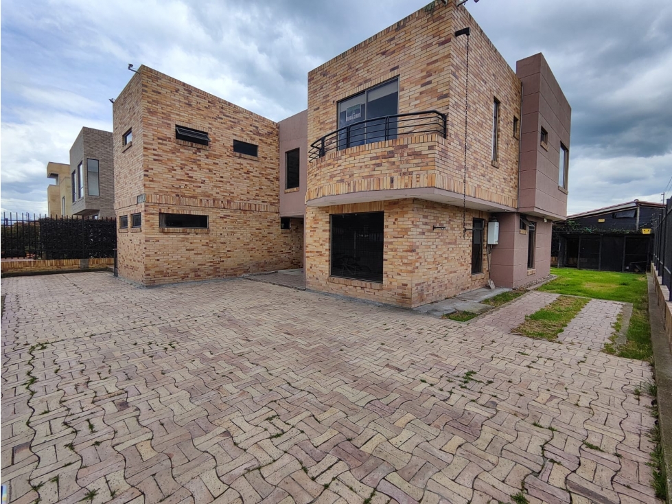 Casa en venta en Rincon Santo, Cajicá · foto 2 de 15