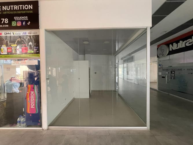 Local en arriendo en El Cedro, Cali, 14 m² · foto 9 de 19