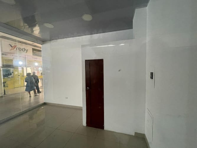 Local en arriendo en El Cedro, Cali, 14 m² · foto 13 de 19