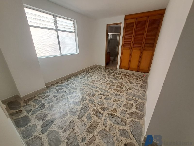 Apartamento en arriendo en El Portal, Envigado · foto 8 de 22