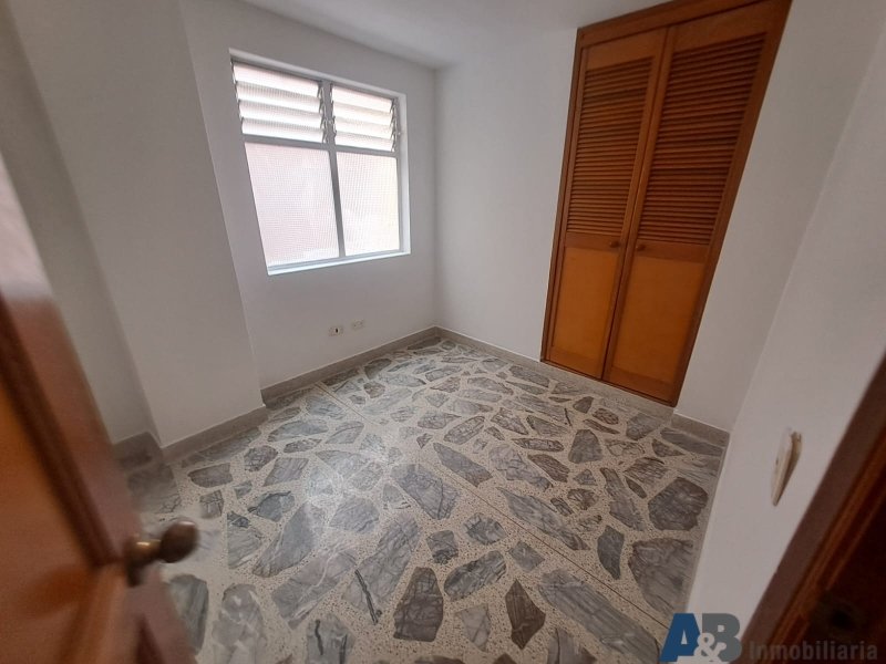 Apartamento en arriendo en El Portal, Envigado · foto 18 de 22