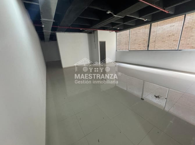 Local en arriendo en Loma De La Doctora, Sabaneta, 1048 m² · foto 9 de 24