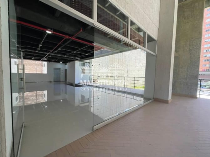 Local en arriendo en Loma De La Doctora, Sabaneta, 1048 m² · foto 12 de 24