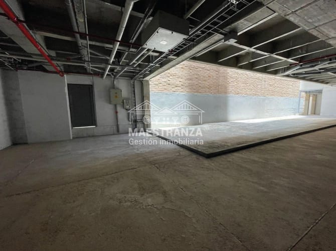Local en arriendo en Loma De La Doctora, Sabaneta, 1048 m² · foto 18 de 24