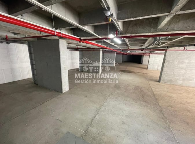 Local en arriendo en Loma De La Doctora, Sabaneta, 1048 m² · foto 23 de 24