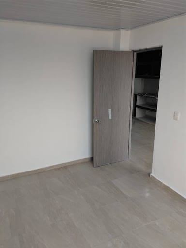 Apartamento de 2 alcobas en arriendo en Kennedy Central, Bogotá, 40 m² · foto 4 de 17