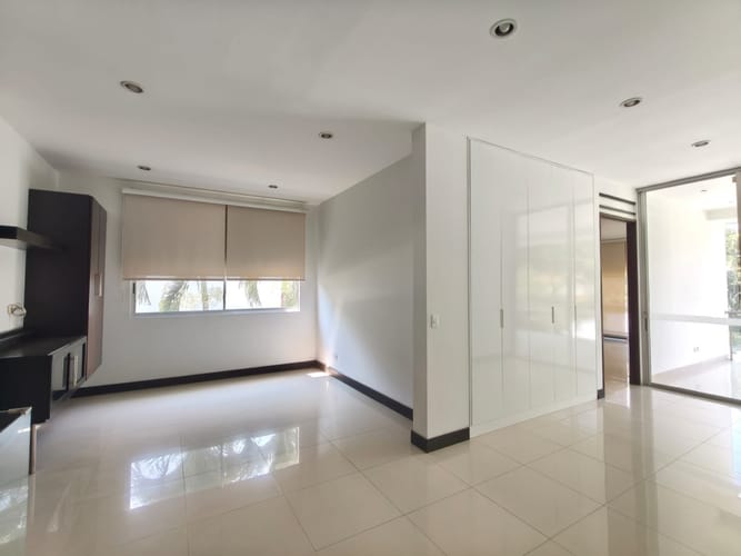Casa de 5 alcobas en arriendo en El Sena, Cali, 300 m² · foto 10 de 24
