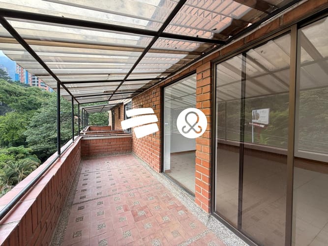 Apartamento de 4 alcobas en venta en El Poblado, Medellín, 266 m² · foto 3 de 15