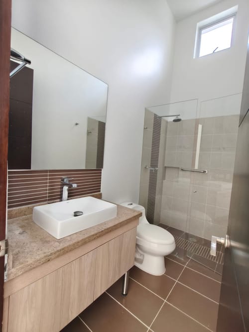 Casa de 5 alcobas en arriendo en El Sena, Cali, 300 m² · foto 13 de 24