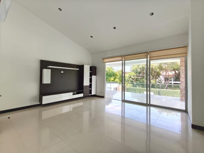 Casa de 5 alcobas en arriendo en El Sena, Cali, 300 m² · foto 14 de 24