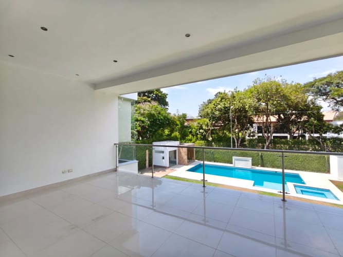 Casa de 5 alcobas en arriendo en El Sena, Cali, 300 m² · foto 16 de 24