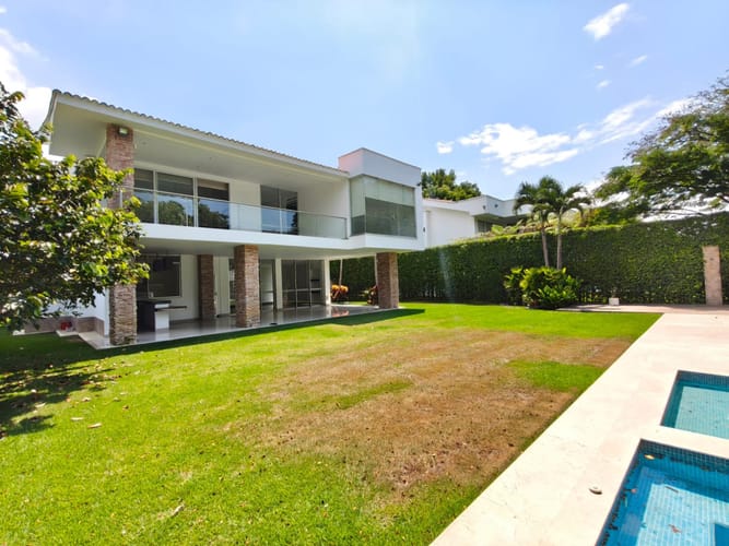 Casa de 5 alcobas en arriendo en El Sena, Cali, 300 m² · foto 24 de 24