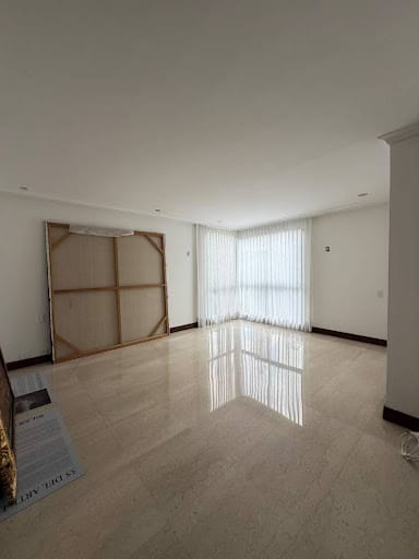 Apartamento de 3 alcobas en arriendo en Loma Del Campestre, Medellín, 420 m² · foto 24 de 24