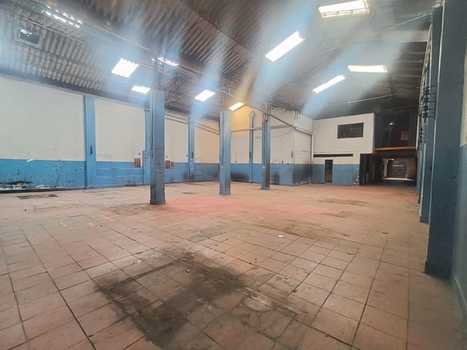 Bodega en venta en El Rodeo, Medellín, 451 m² · foto 2 de 17
