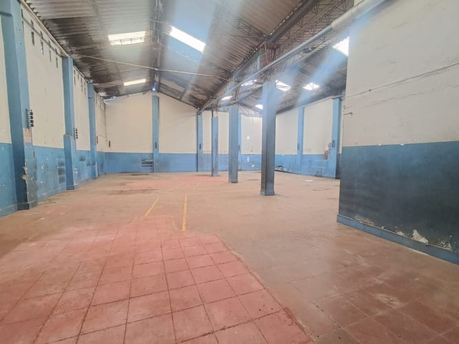 Bodega en venta en El Rodeo, Medellín, 451 m² · foto 3 de 17