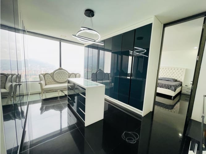 Apartamento de 2 alcobas en venta en El Poblado, Medellín, 270 m² · foto 7 de 15