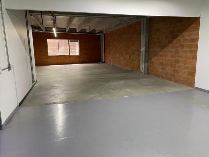 Bodega en arriendo en Los Naranjos, Itagüí, 580 m² · foto 4 de 14