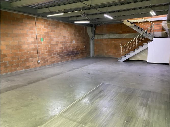 Bodega en arriendo en Los Naranjos, Itagüí, 580 m² · foto 6 de 14