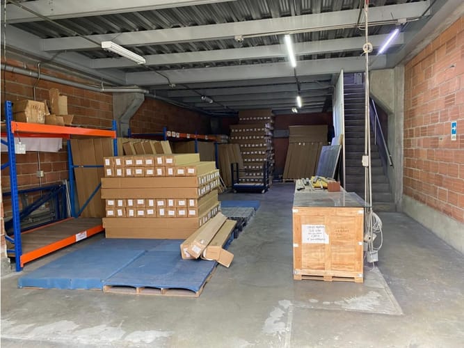 Bodega en arriendo en Los Naranjos, Itagüí, 580 m² · foto 10 de 14