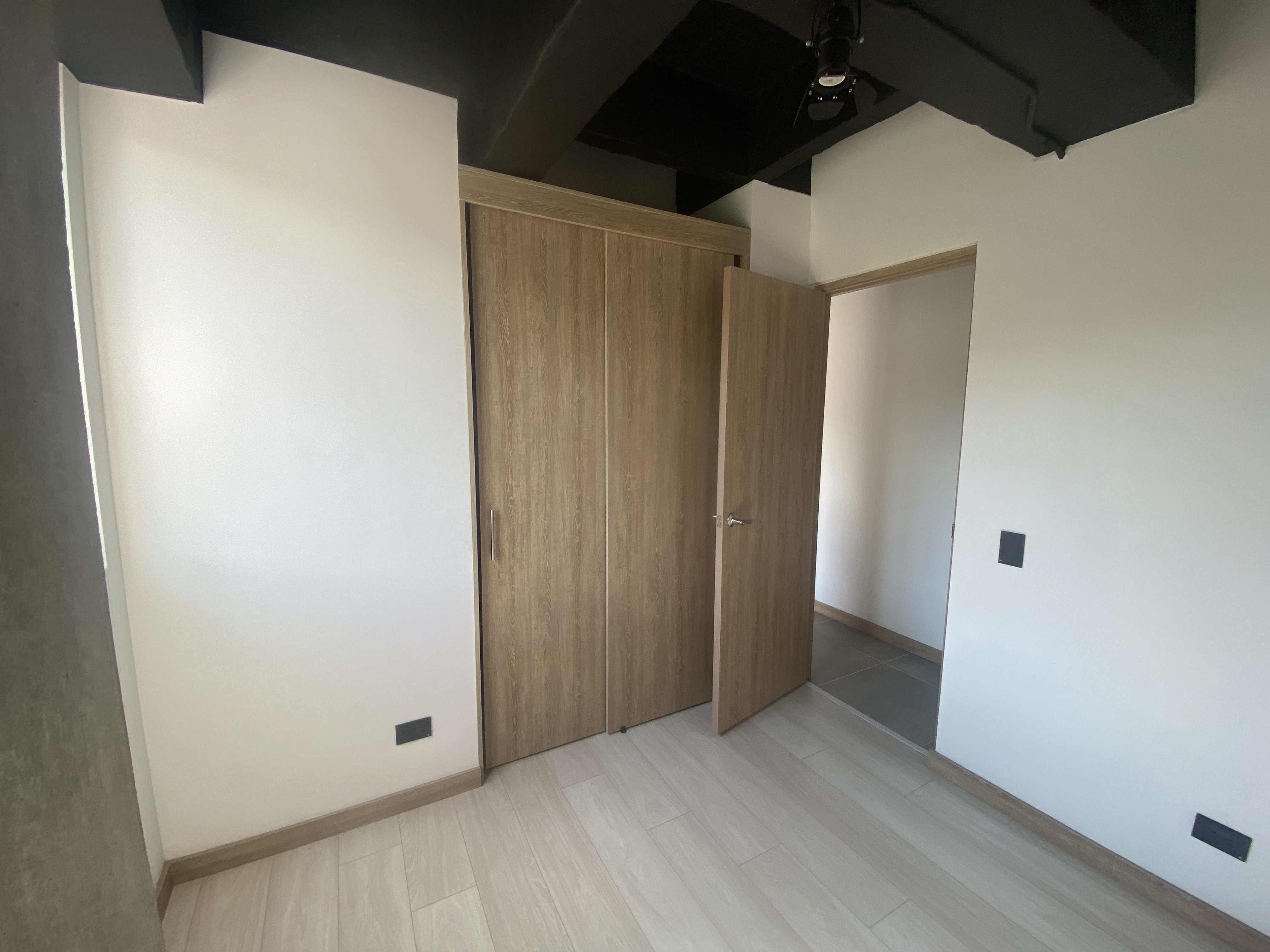 Apartamento en venta en Monteazul, Sabaneta · foto 2 de 12