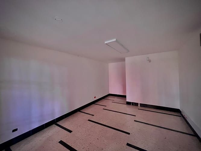Local en venta en El Poblado, Medellín, 381 m² · foto 13 de 20