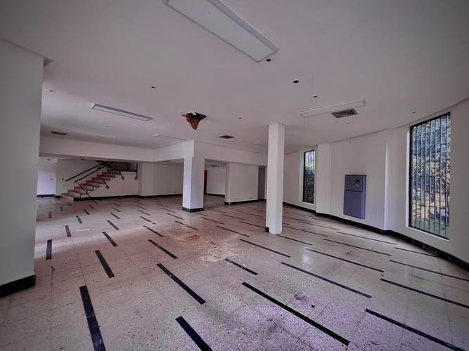 Local en venta en El Poblado, Medellín, 381 m² · foto 3 de 20
