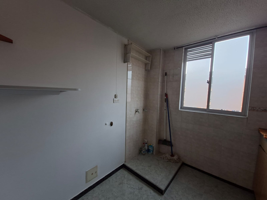 Apartamento en venta en Alamos, Bogotá · foto 5 de 17