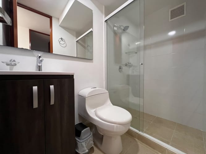 Apartamento de 2 alcobas en arriendo en Lalinde, Medellín, 68 m² · foto 14 de 15
