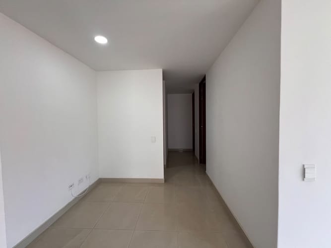 Apartamento de 2 alcobas en arriendo en Lalinde, Medellín, 68 m² · foto 8 de 15