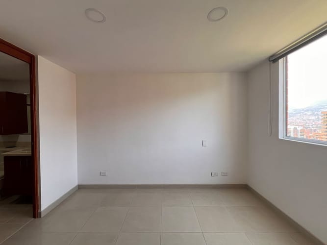 Apartamento de 2 alcobas en arriendo en Lalinde, Medellín, 68 m² · foto 12 de 15