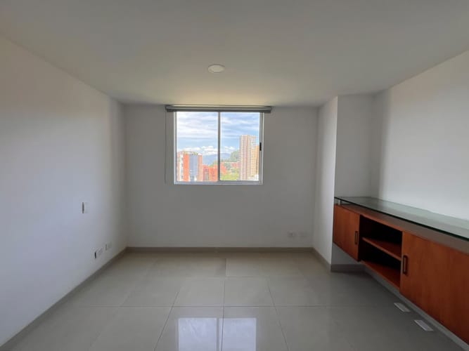 Apartamento de 2 alcobas en arriendo en Lalinde, Medellín, 68 m² · foto 13 de 15