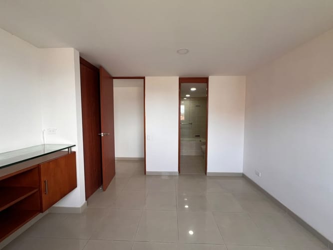 Apartamento de 2 alcobas en arriendo en Lalinde, Medellín, 68 m² · foto 7 de 15