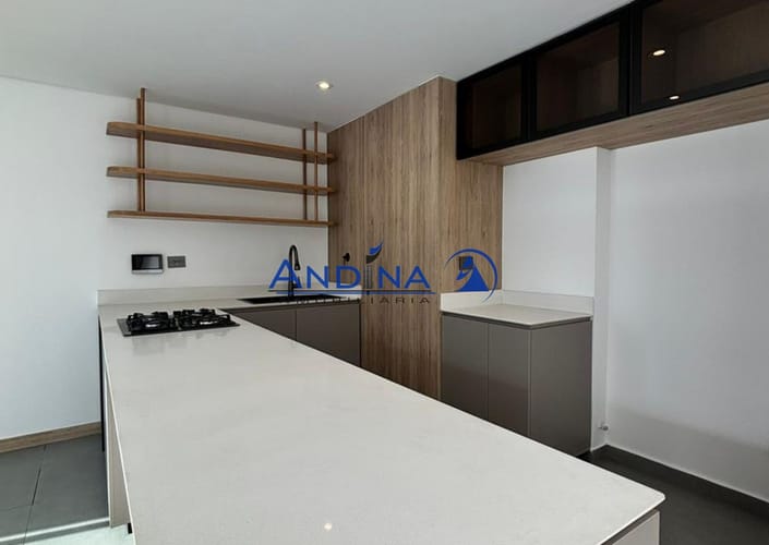 Apartamento de 3 alcobas en venta en La Castellana, Medellín, 101 m² · foto 5 de 15