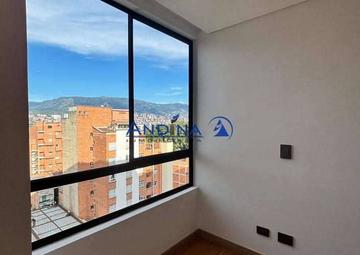 Apartamento de 3 alcobas en venta en La Castellana, Medellín, 101 m² · foto 10 de 15
