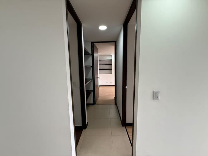 Apartamento de 2 alcobas en arriendo en El Poblado, Medellín, 64 m² · foto 23 de 24