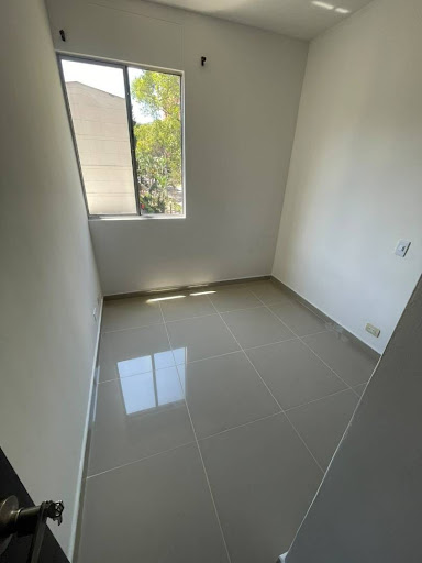 Apartamento en arriendo en Los Colores, Medellín · foto 6 de 13